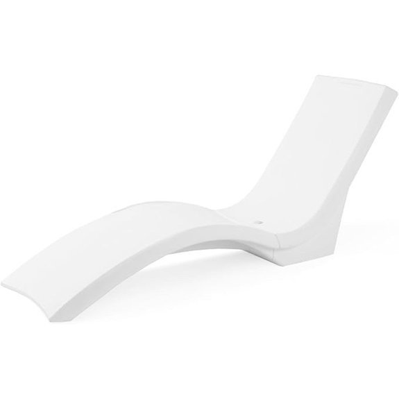 vero pool lounger chair